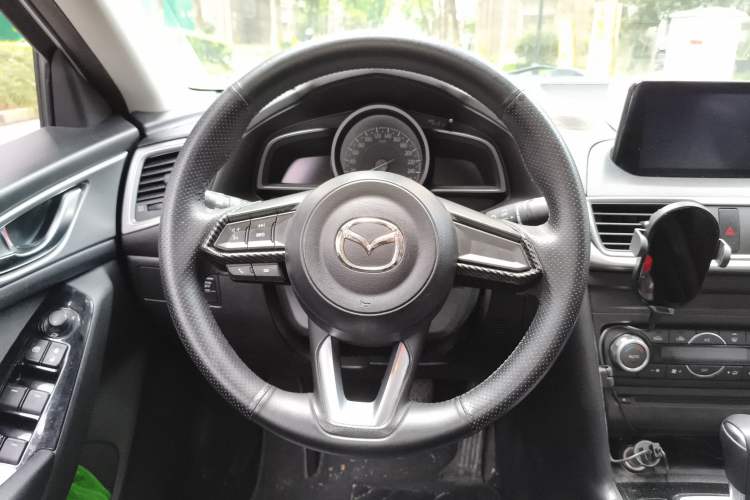 Used Mazda Mazda 3 Axela 2017 Sedan 1.5L Automatic Luxury Model Emission Standard China V