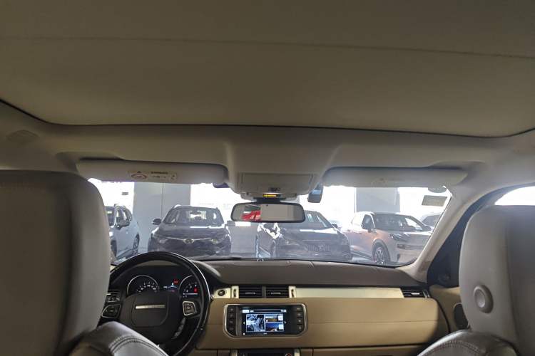 Used Land Rover Range Rover Evoque 2016 2.0T SE Smart Glow Edition
