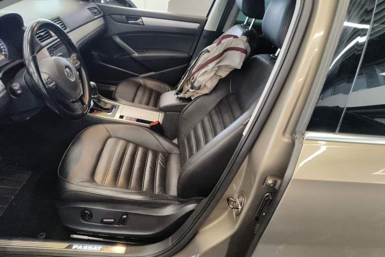 Used Volkswagen Passat 2014 1.8TSI DSG Prestige Edition
