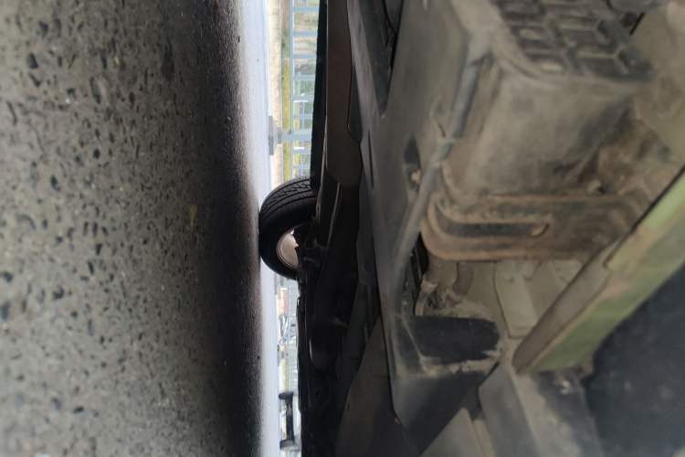 Used Land X7 2015 2.0T Panoramic Prestige Edition
