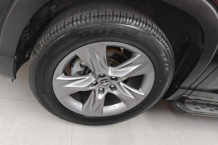 Used Toyota Highlander 2018 2.0T Four-Wheel Drive Prestige Version 7 Seats China VI Standard
