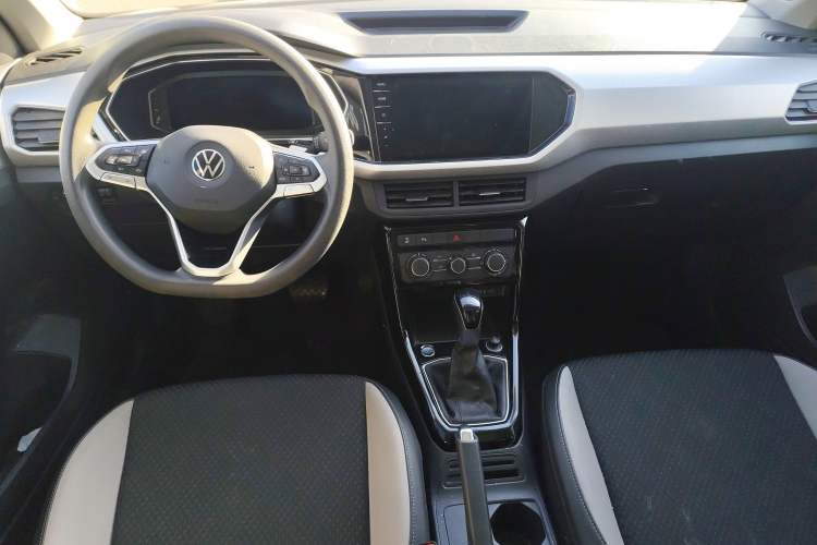 Used Volkswagen Tacqua 2021 200TSI DSG JoyConnect Edition
