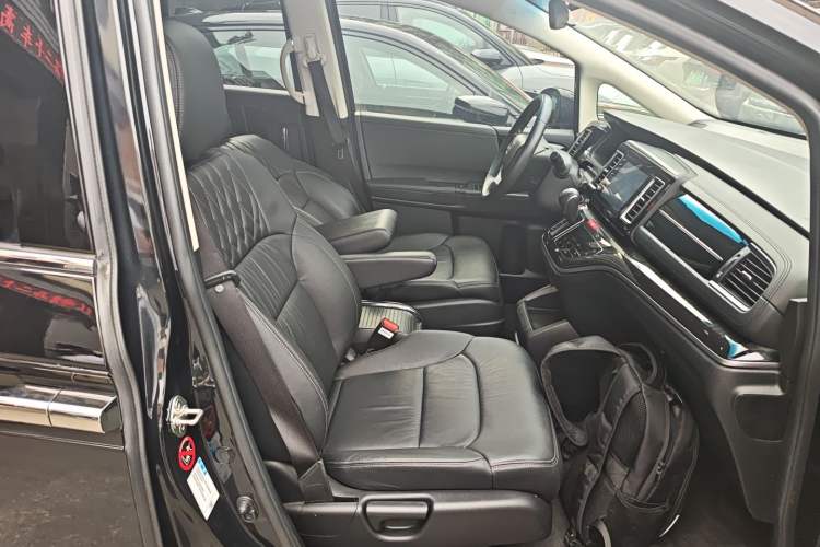 Used Honda Elysion 2019 2.0L Hybrid Luxury Edition
