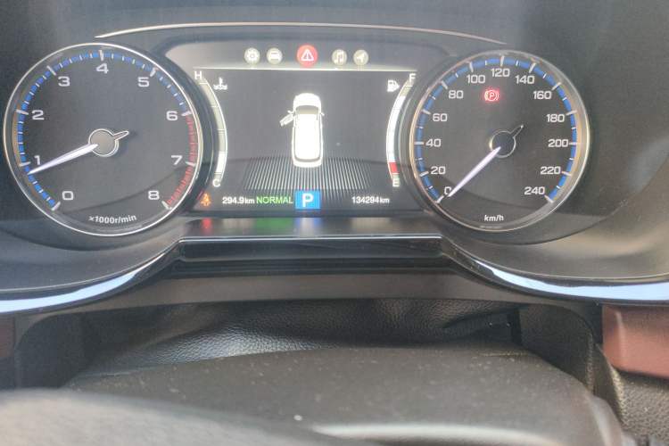 Used GAC Trumpchi GS8 2017 320T Two-Wheel Drive Luxury Smart Connectivity Version (7 Seats)