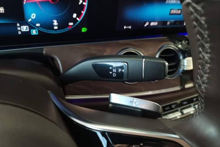 TDK.VehicleDetails.img