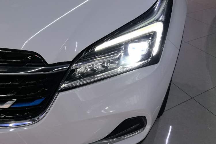 Used Buick Envision 2020 20T Two-Wheel Drive Leading Version
