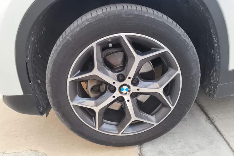 Used BMW X1 2018 sDrive18Li Luxury Model
