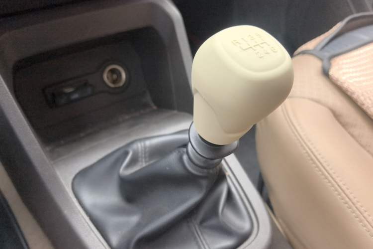 Used Wuling Hongguang 2019 1.5L S Comfort Edition China VI LAR
