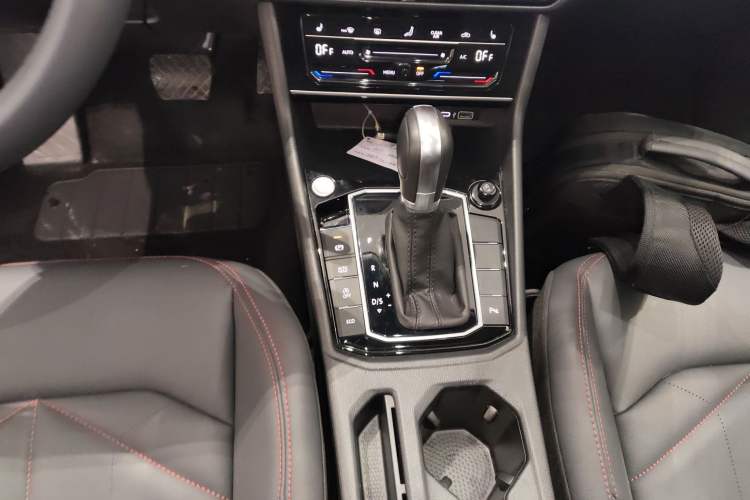 Used Volkswagen Lavida 2024 300TSI DSG Starry Sky Leading Edition
