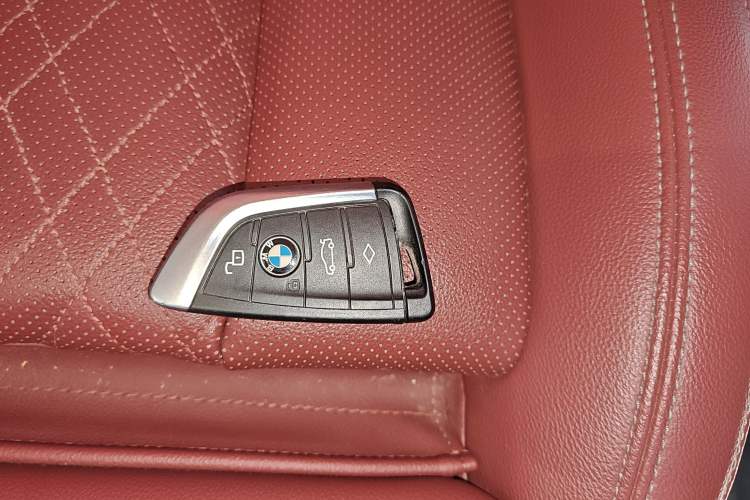 Used BMW i3 2022 eDrive 35 L
