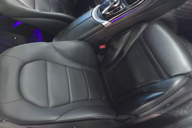 Used Mercedes-Benz GLC 2017 GLC 260 4MATIC Luxury Model