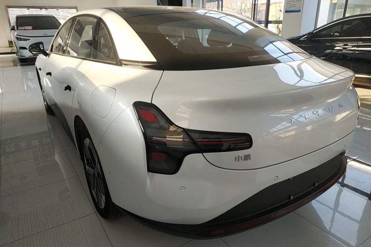 Used XPeng MONA M03 2024 620 with Ultra-Long Range
