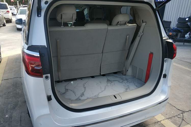 Used Buick GL8 2023 ES Lu Zun Comfort Model
