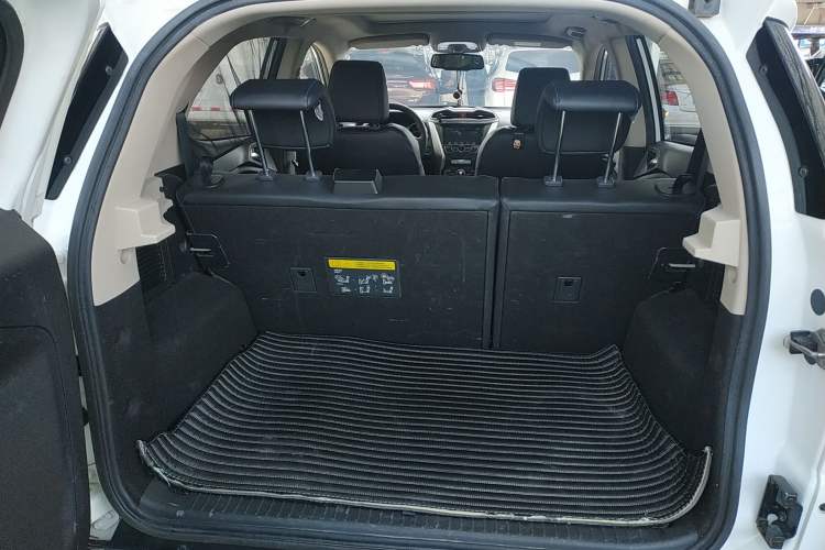 Used BYD Yuan New Energy 2018 EV360 Smart Connect Cool Edition
