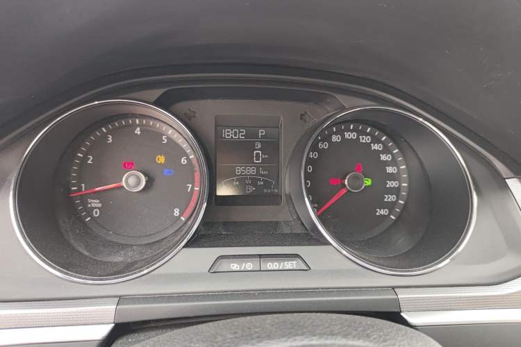 Used Volkswagen Bora 2016 1.6L Automatic Fashion Model
