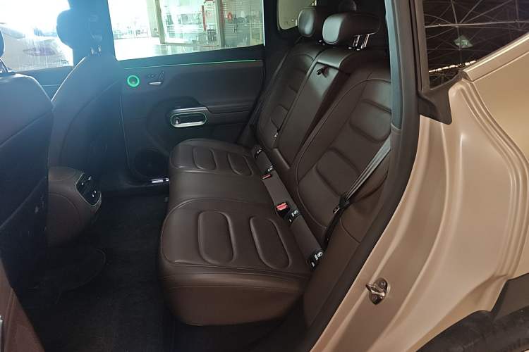 Used  #5 2024 Ultra-Long Range Extraordinary Journey Luxury Edition
