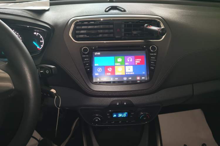 Used Ford Escort 2015 1.5L Manual Fashion Edition
