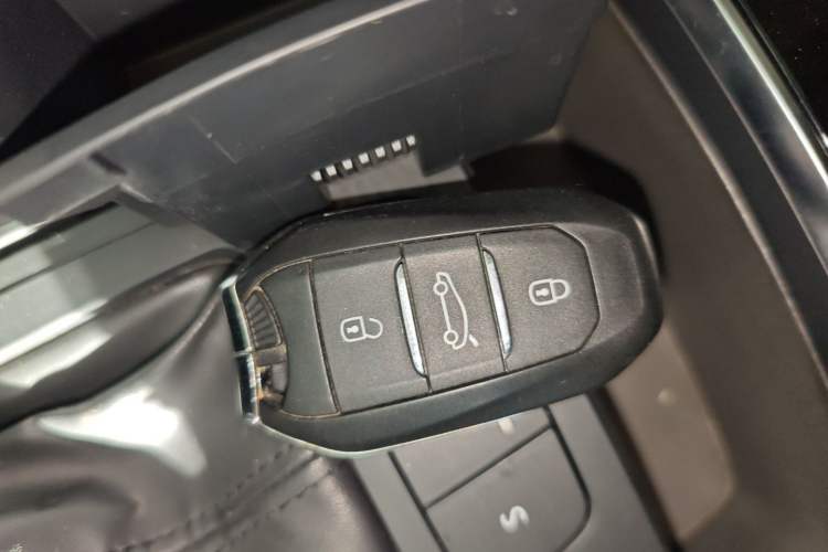 Used Citroen C5 2017 350THP Automatic Luxury Model
