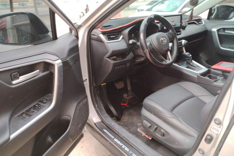 Used Toyota Wildlander 2023 2.0L CVT Two-Wheel Drive Luxury PLUS Edition