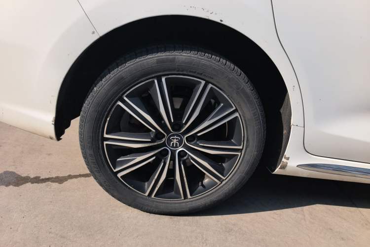 Used BYD Song MAX New Energy 2019 DM 1.5T Smart Connect Zhiyao Model 7 Seats China V Emission Standard