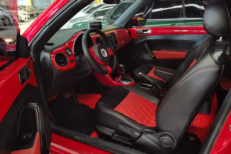 Used Volkswagen Beetle 2018 180TSI Shangle Model
