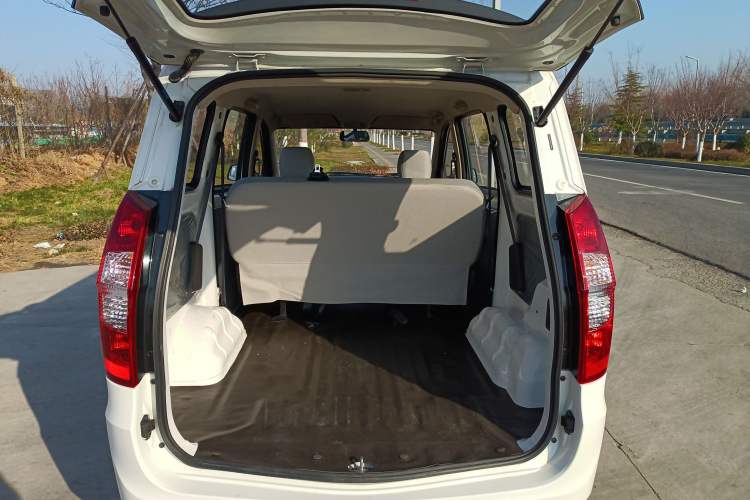 Used Wuling Hongguang 2021 1.5L S Base Version LAR
