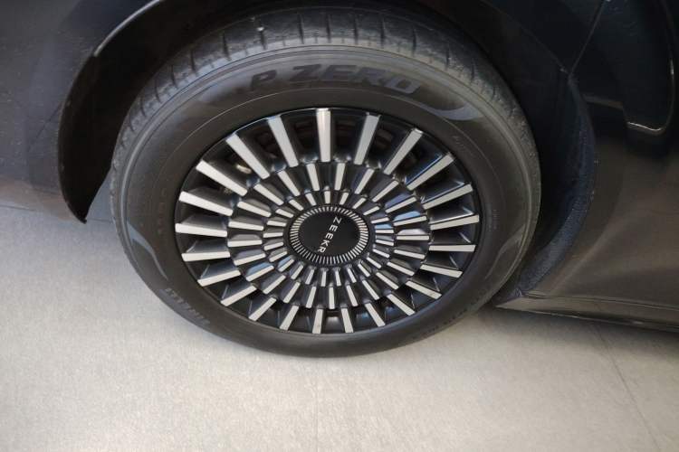 Used Zeekr 009 2022 WE Edition
