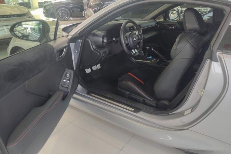 Used Subaru BRZ 2022 2.4L Manual Version
