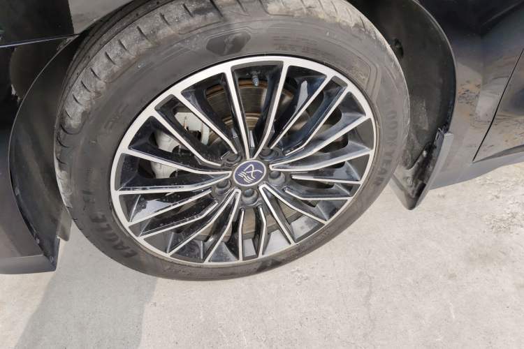 Used BYD Han 2023 DM-i Champion Edition 121KM Prestige Model