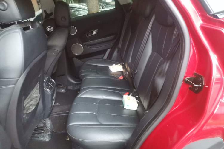 Used Land Rover Range Rover Evoque 2018 240 PS SE Smart Brilliance Edition
