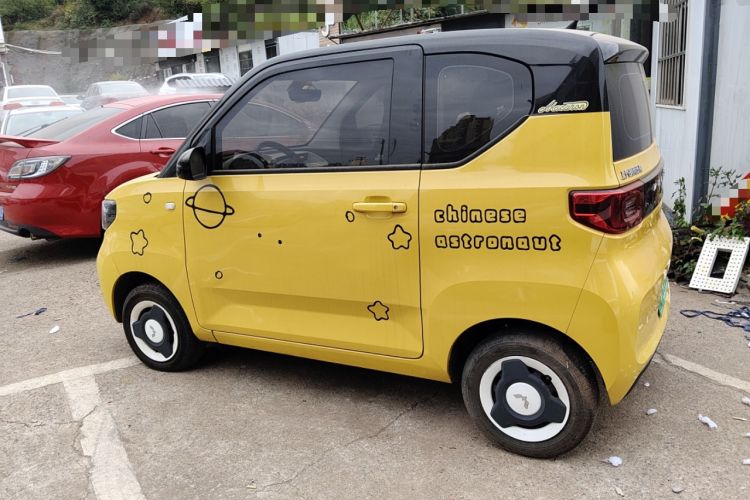 Used Wuling Hongguang MINIEV 2022 Macaron Premium Model – Lithium Iron Phosphate
