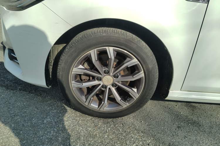 Used BYD Song MAX 2019 1.5T Automatic Smart Connect Ruiyi Sunroof Version 6 Seats China VI Standard
