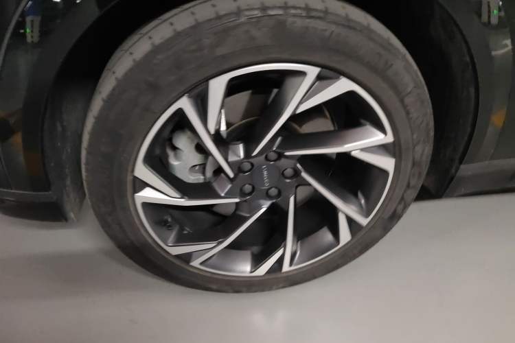 Used Lynk & Co 09 EM-P 2021 2.0T PHEV Halo Six-Seater

