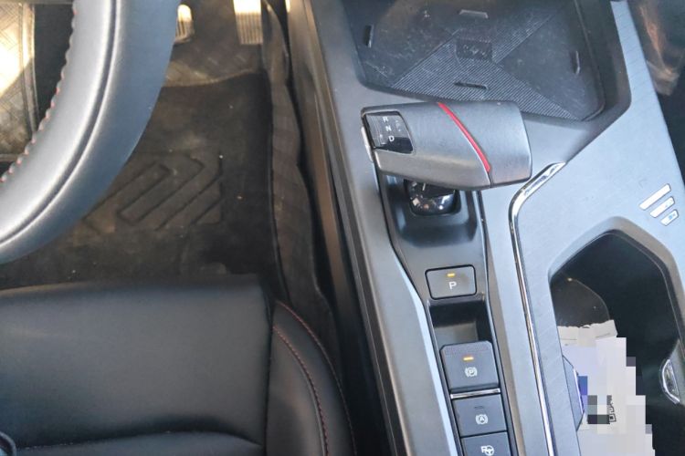 Used Changan X5 PLUS 2024 1.5T DCT ZhiZun Version
