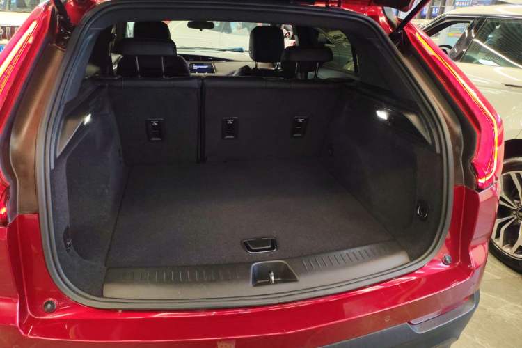 Used Cadillac XT4 2021 28T Two-Wheel Drive Tech Edition
