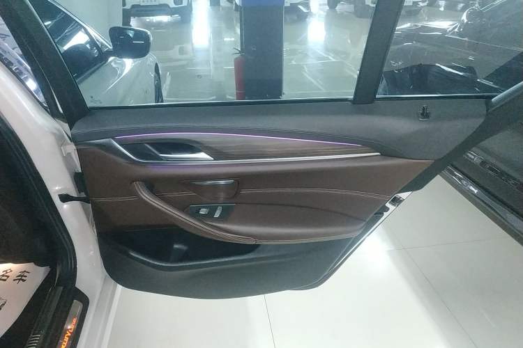 Used BMW 5 Series 2018 Revised Version 530Li Leading Edition Luxury Package
