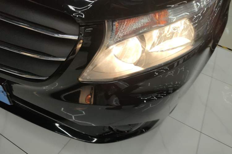 Used Mercedes-Benz Vito 2021 2.0T Elite Version 7 Seats