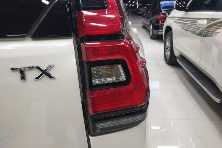 Used Toyota Prado 2019 3.5L Automatic TX-L Deluxe Edition
