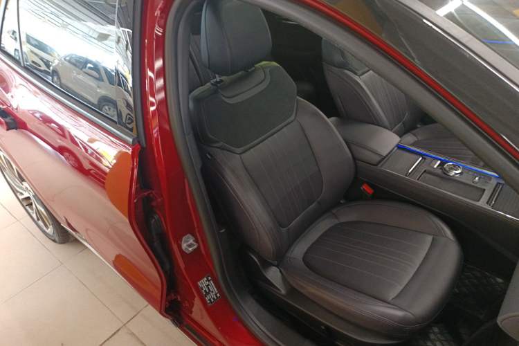 Used Ford Mondeo 2023 EcoBoost 245 Ultimate Model
