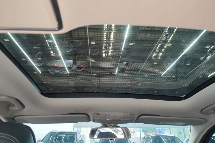 Used Mercedes-Benz C-Class 2017 Facelift C 200 L Sport Edition