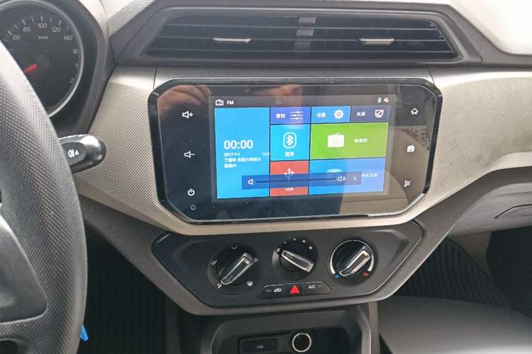 Used Wuling Hongguang 2019 1.5L S Comfort Edition China VI LAR
