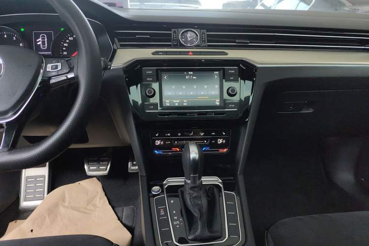 Used Volkswagen FAW-Volkswagen CC 2020 330TSI Huayan Edition China VI Standard
