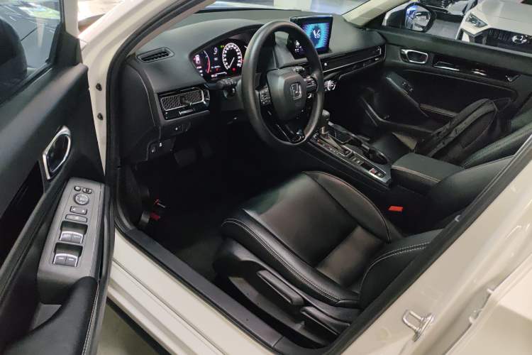 Used Honda Civic 2023 HATCHBACK 240TURBO CVT Zhiyue Edition