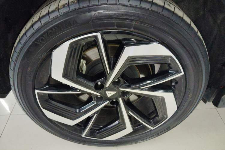 Used  S07 2024 215Max Qiankun Intelligent Driving ADS SE Range-Extended Version
