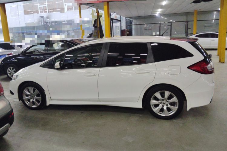 Used Honda Jade 2013 1.8L automatic Comfort version 5 seats
