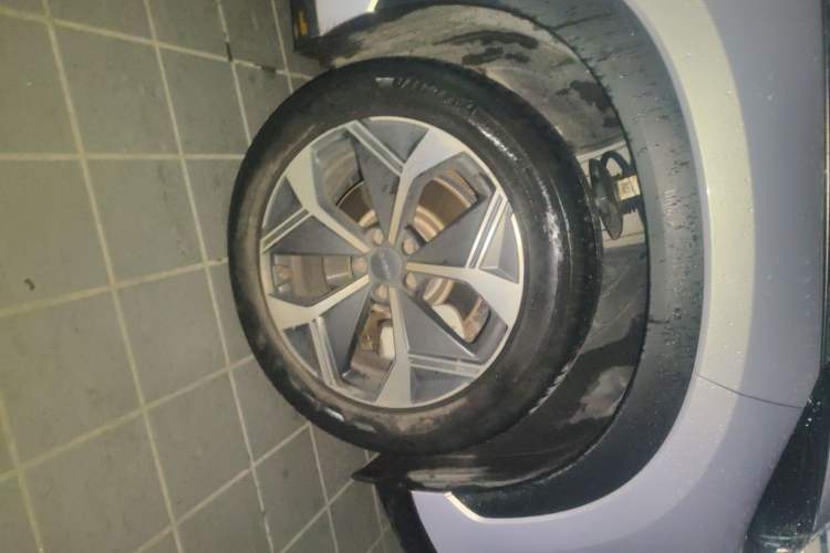 Used AION V 2024 Plus 70 Star Edition Lithium Iron Phosphate
