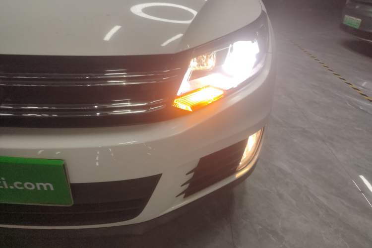 Used Volkswagen Tiguan 2017 300TSI Automatic Two-Wheel Drive Silk Road Luxury Edition
