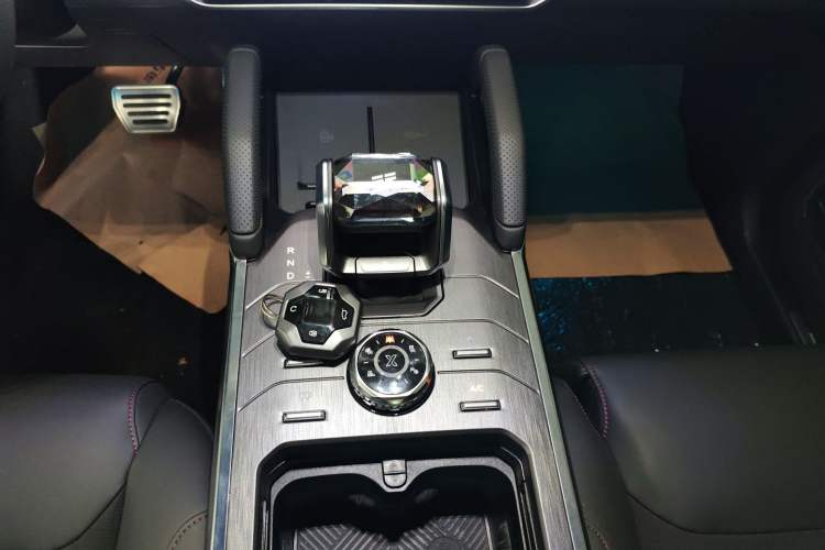 Used Jetour Traveler 2023 2.0T All-Wheel Drive CrossPRO+
