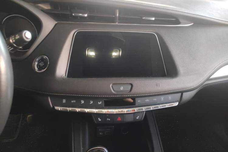 Used Cadillac XT4 2021 28T Two-Wheel Drive Luxury Version
