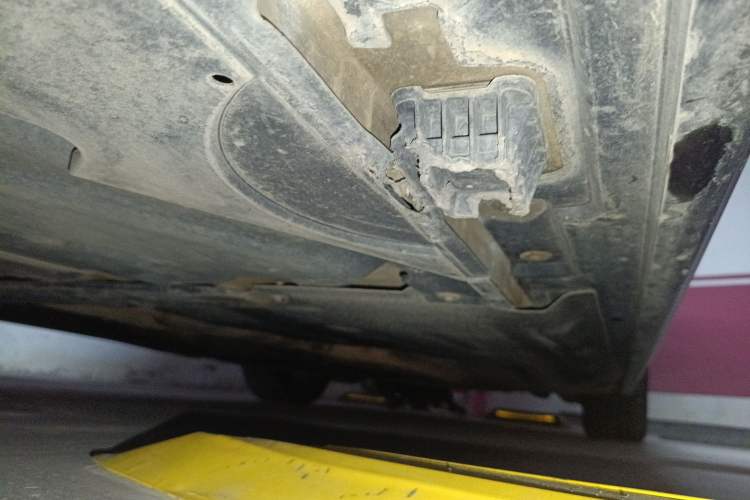 Used BMW 5 Series 2014 525Li Luxury Design Package
